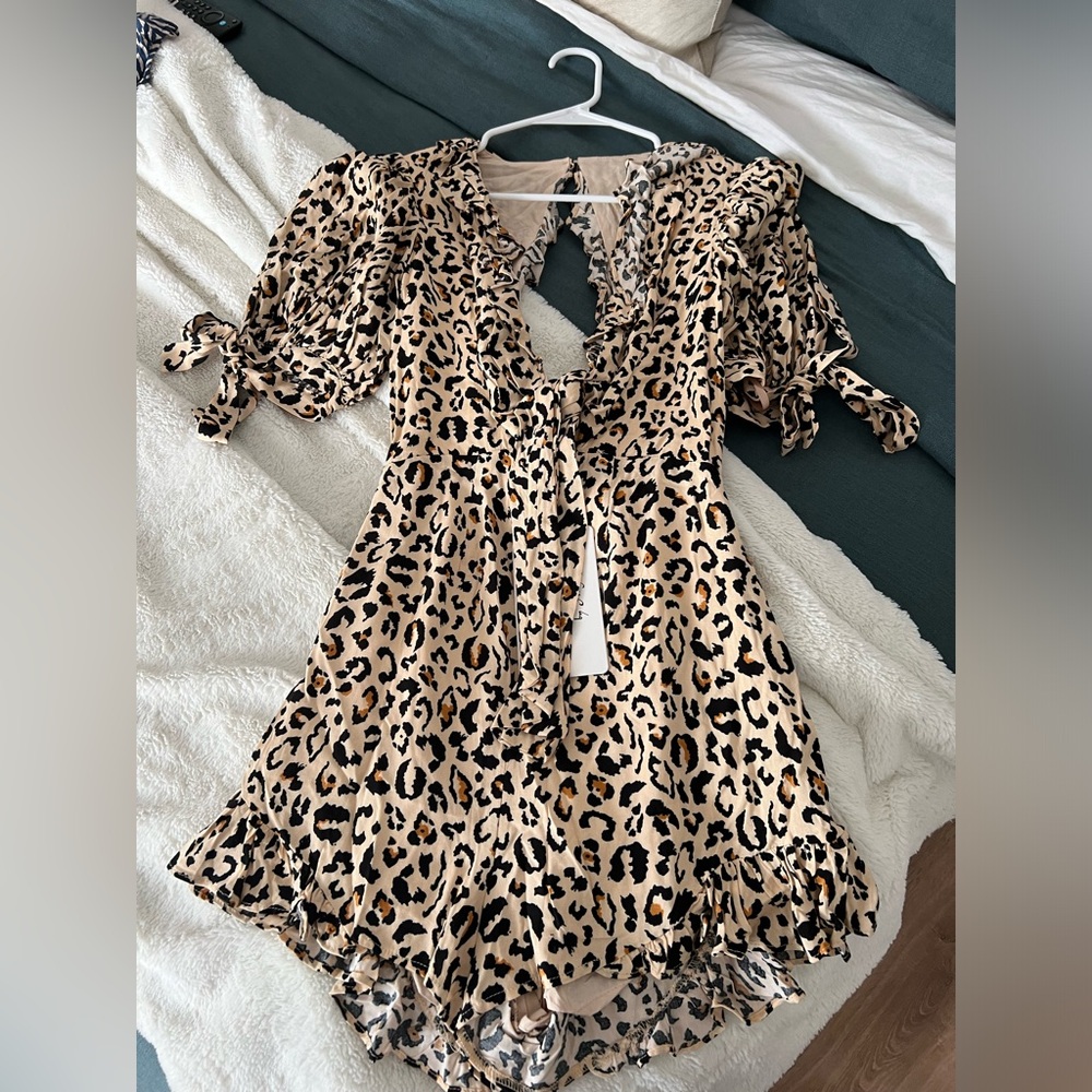 Women’s leopard romper - Size: AU: 6 US: XS